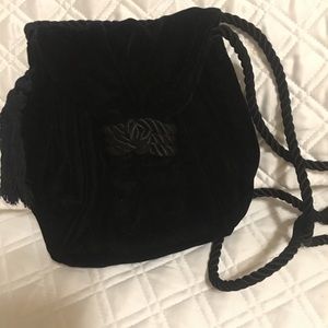 VELVET BLACK EVENING BAG
